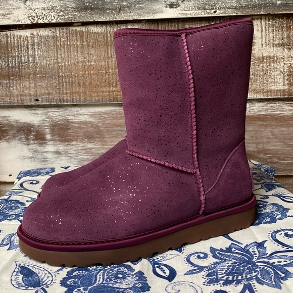 NEW UGG Classic Short Metallic Spots Boot - Picture 11 of 12